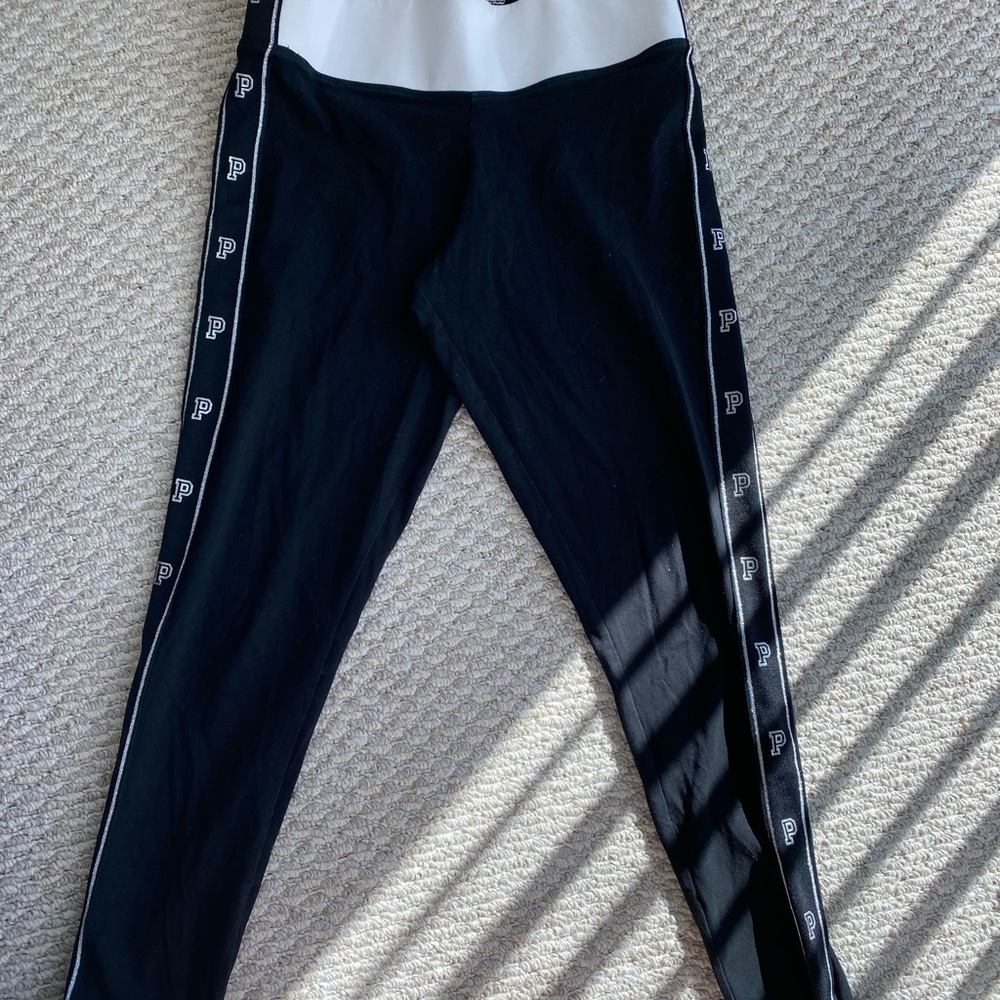 PINK Victoria Secret Yoga leggings - size L